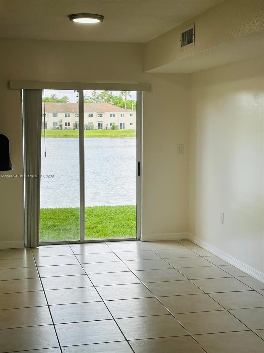 VENETIA GARDENS SOUTH CON - Residential