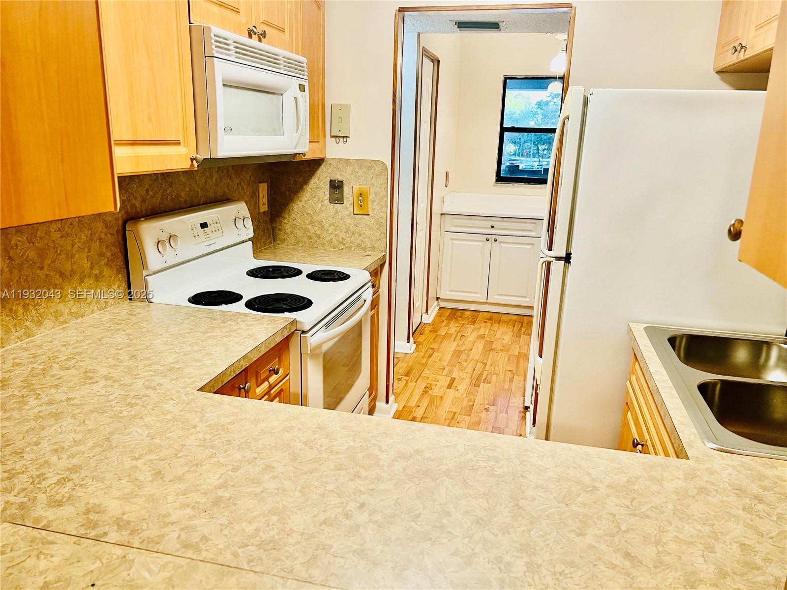 MANARANDA VILLAGE CONDO - Residential