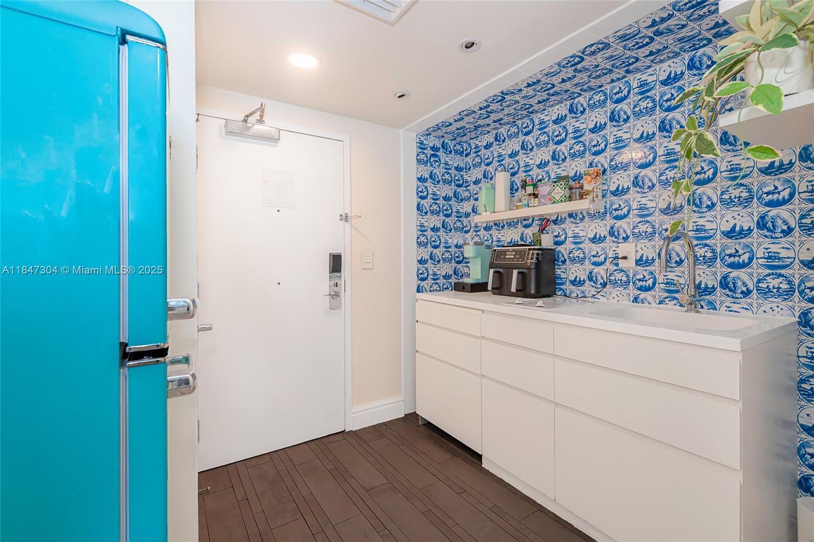 1100 WEST CONDO - Residential