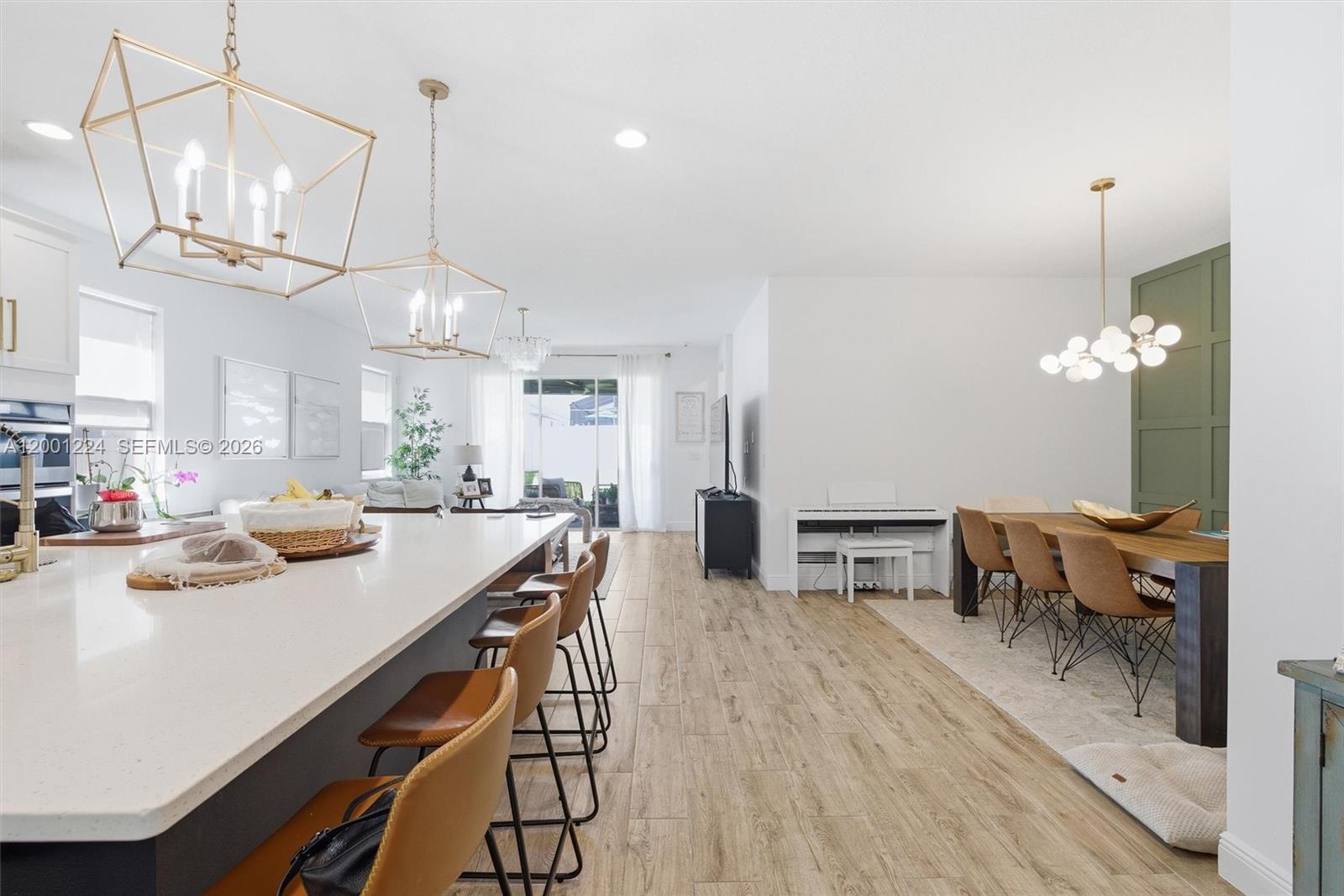 LAKESIDE AT HAMLIN - Residential