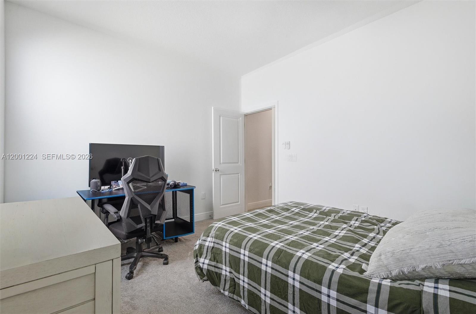 LAKESIDE AT HAMLIN - Residential