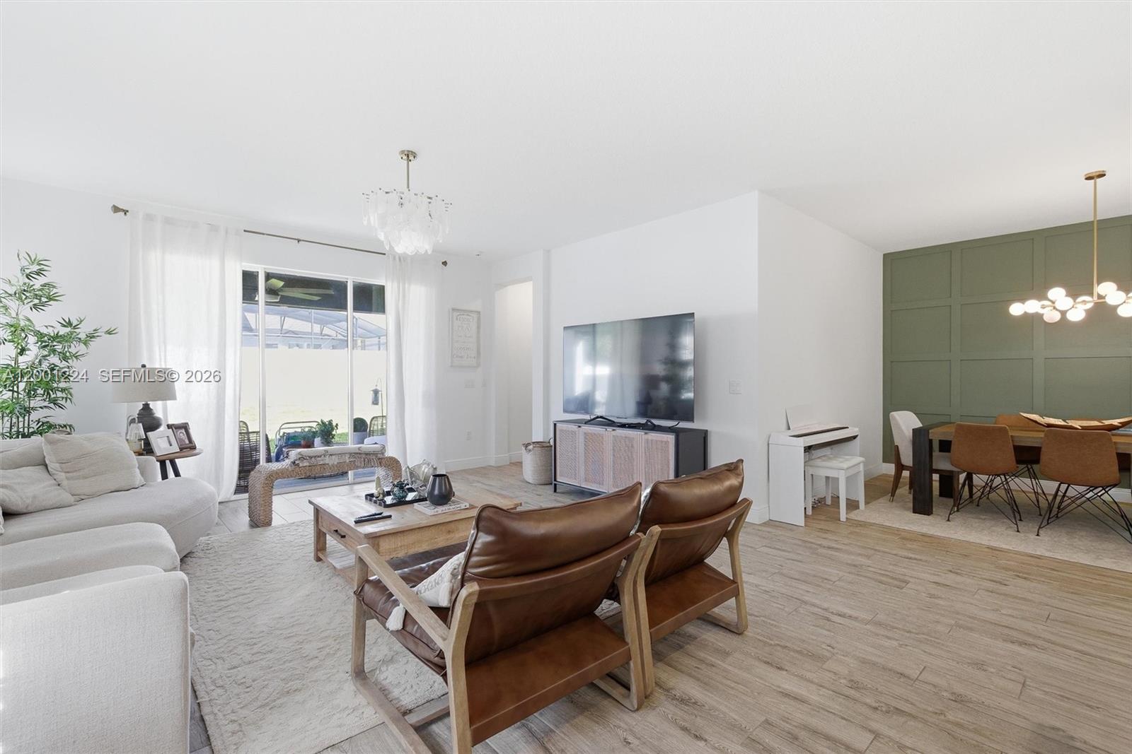 LAKESIDE AT HAMLIN - Residential