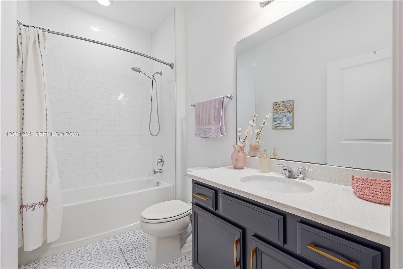 LAKESIDE AT HAMLIN - Residential