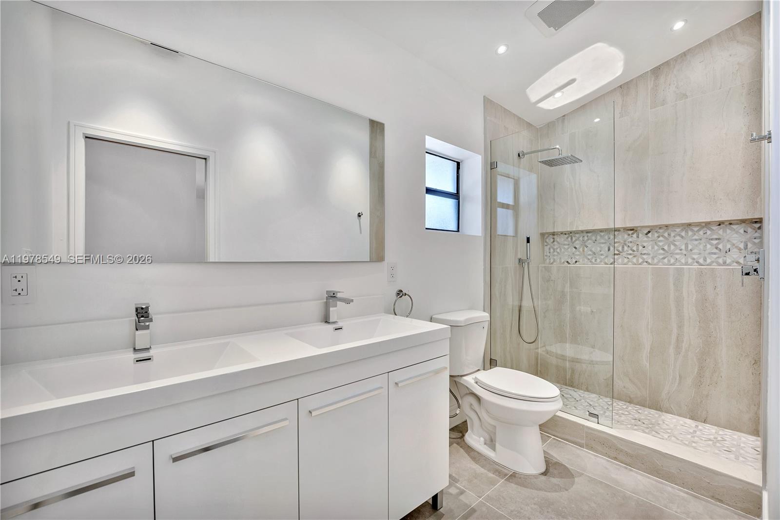 APPLEWOOD VILLAGE I-C CON - Residential