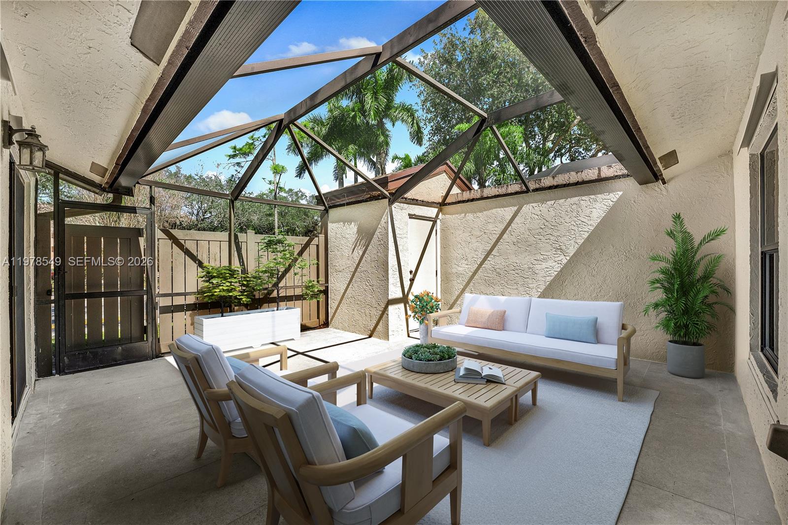 APPLEWOOD VILLAGE I-C CON - Residential