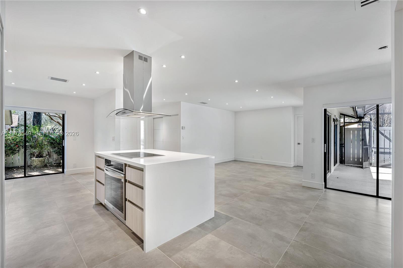 APPLEWOOD VILLAGE I-C CON - Residential