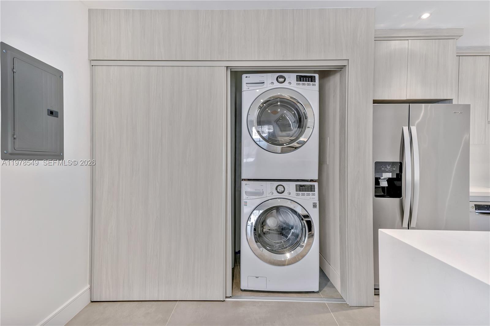 APPLEWOOD VILLAGE I-C CON - Residential