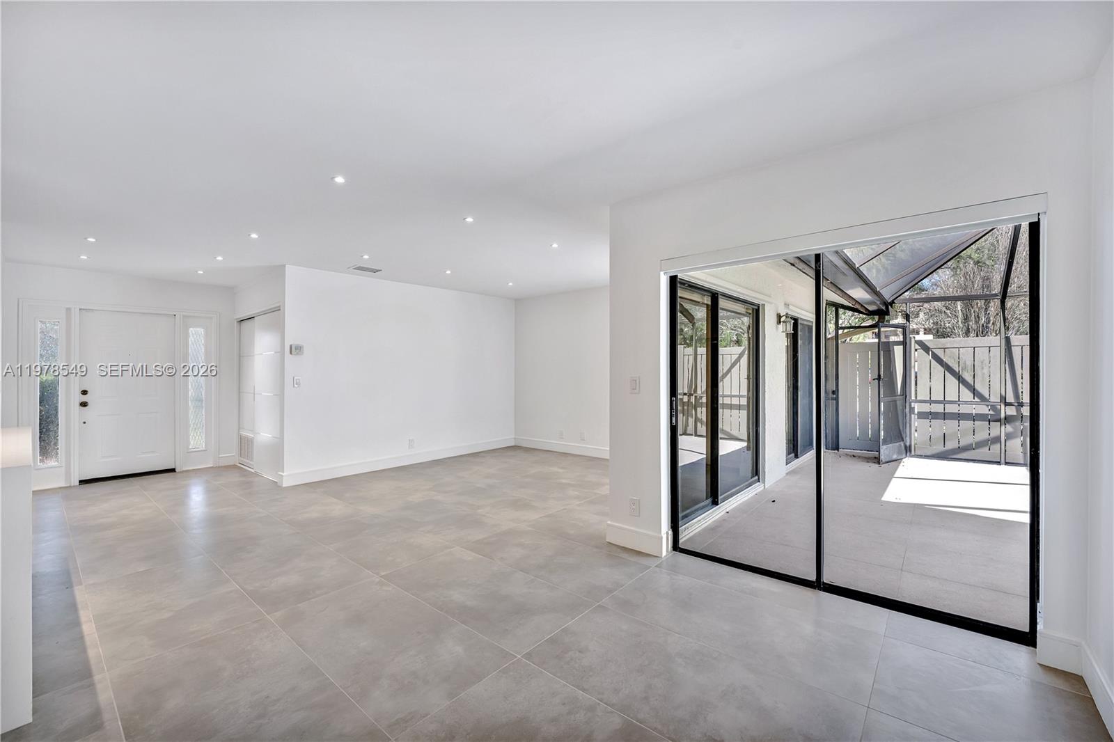 APPLEWOOD VILLAGE I-C CON - Residential