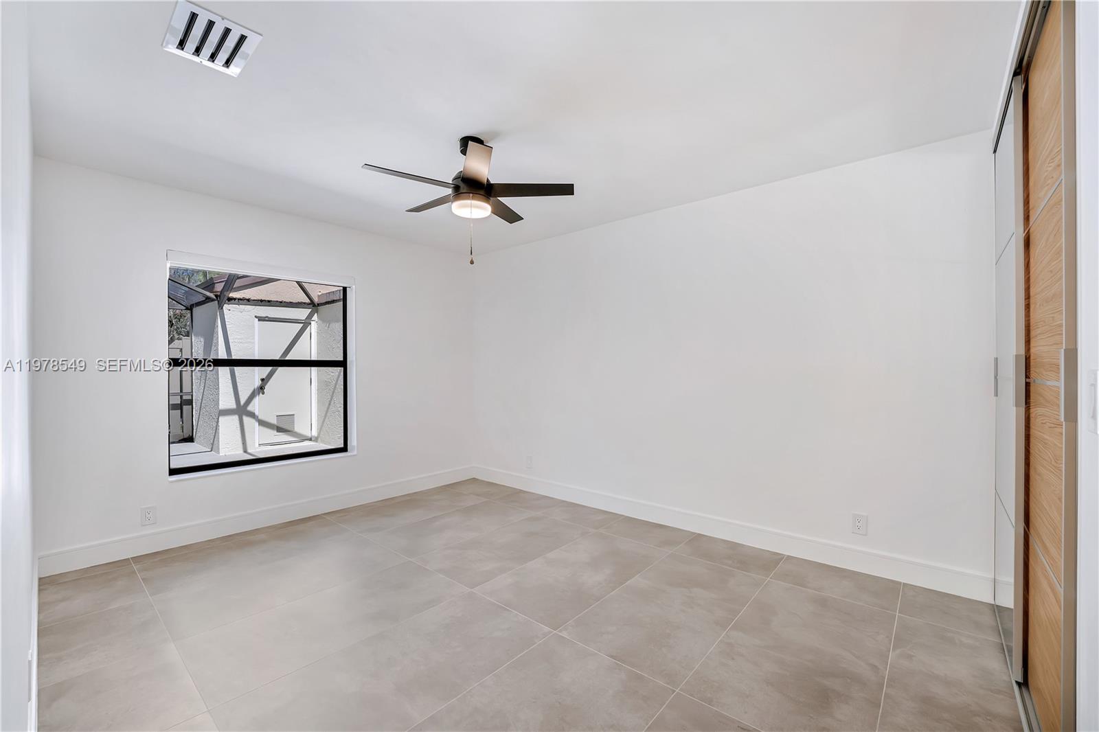 APPLEWOOD VILLAGE I-C CON - Residential