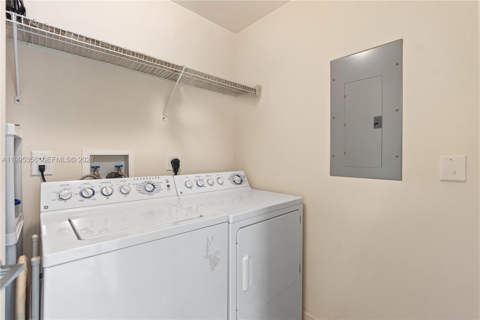 AVENTURA MARINA CONDO NUM - Residential