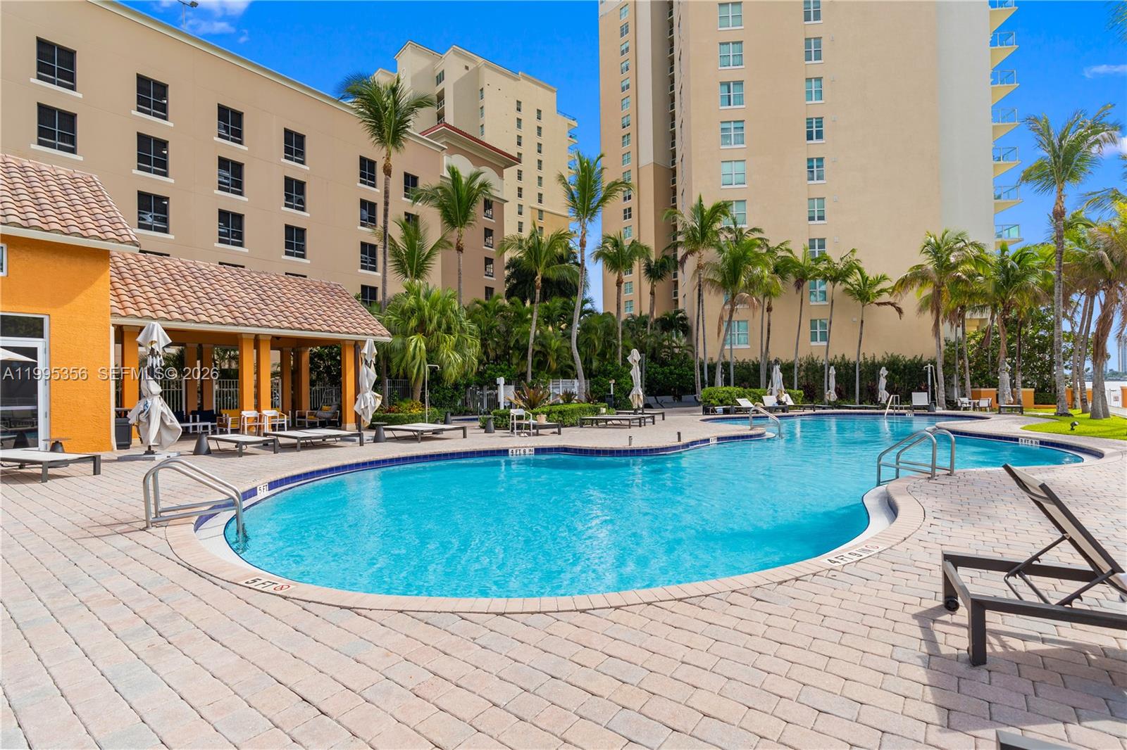 AVENTURA MARINA CONDO NUM - Residential