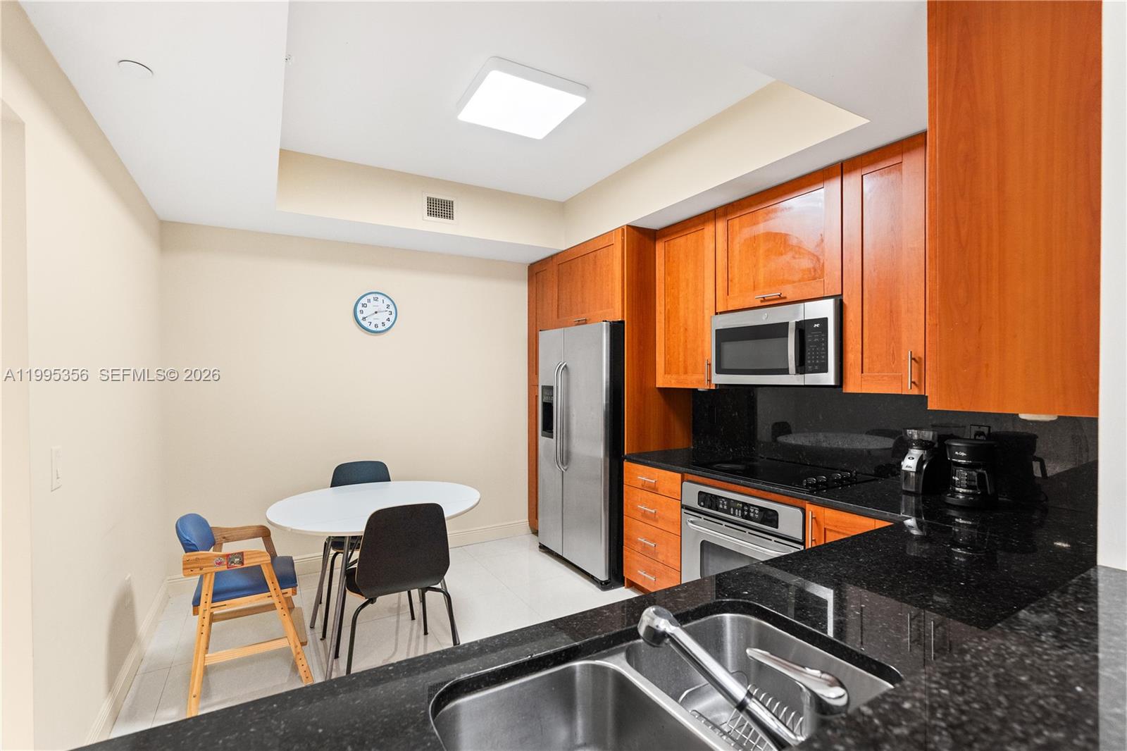 AVENTURA MARINA CONDO NUM - Residential