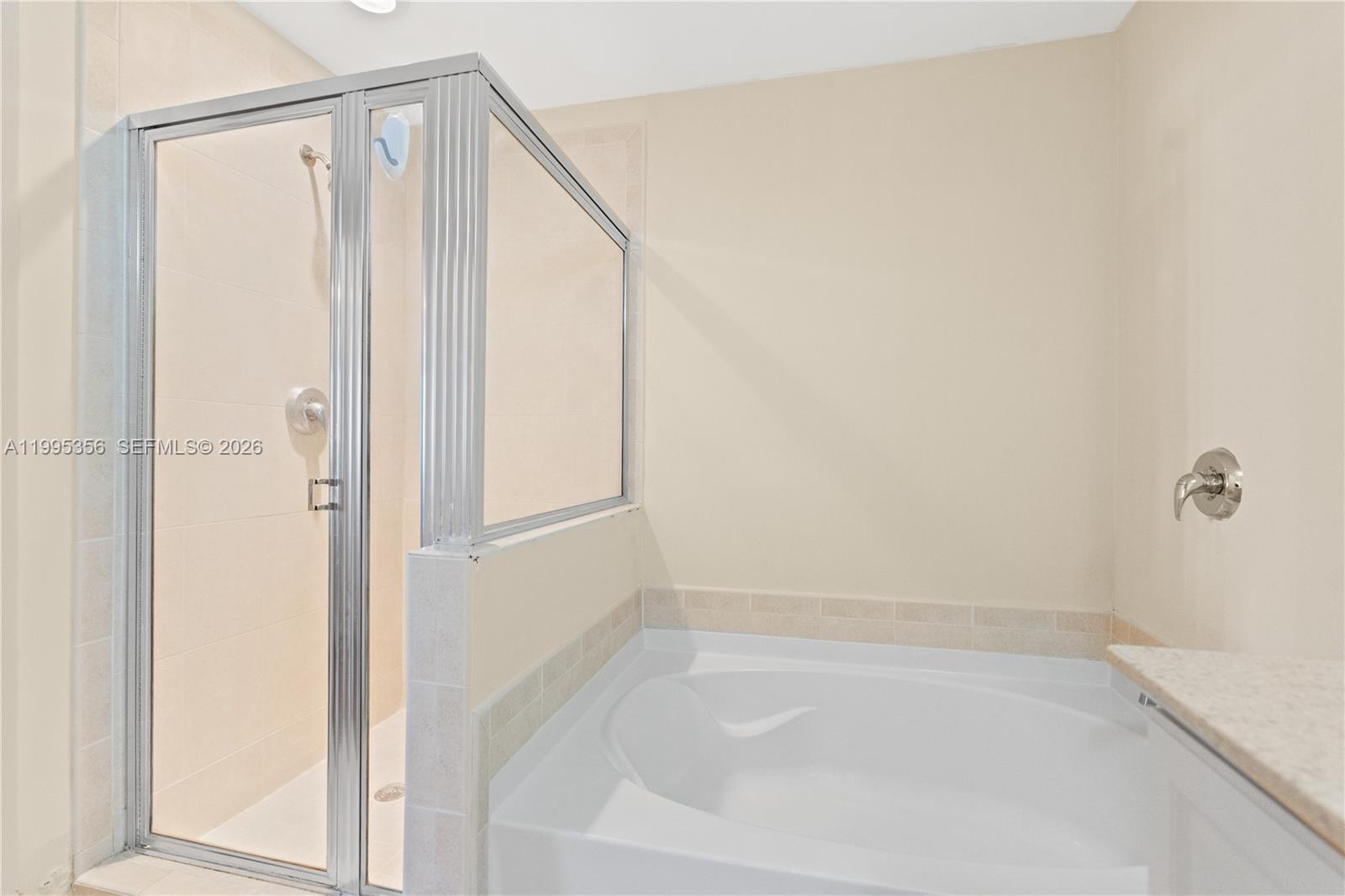 AVENTURA MARINA CONDO NUM - Residential