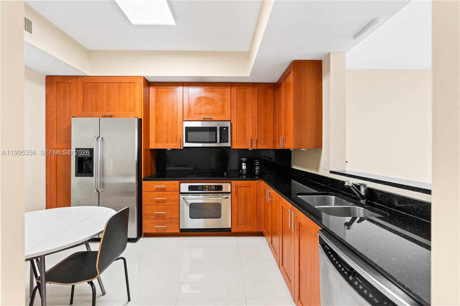 AVENTURA MARINA CONDO NUM - Residential