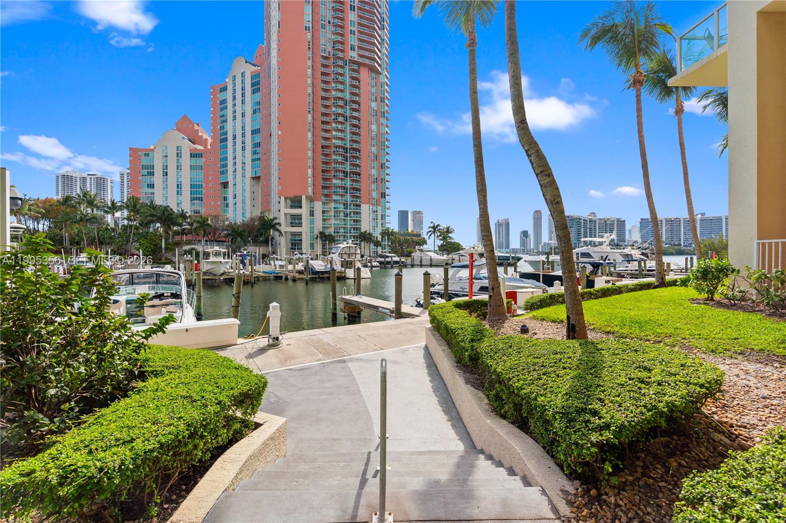 AVENTURA MARINA CONDO NUM - Residential