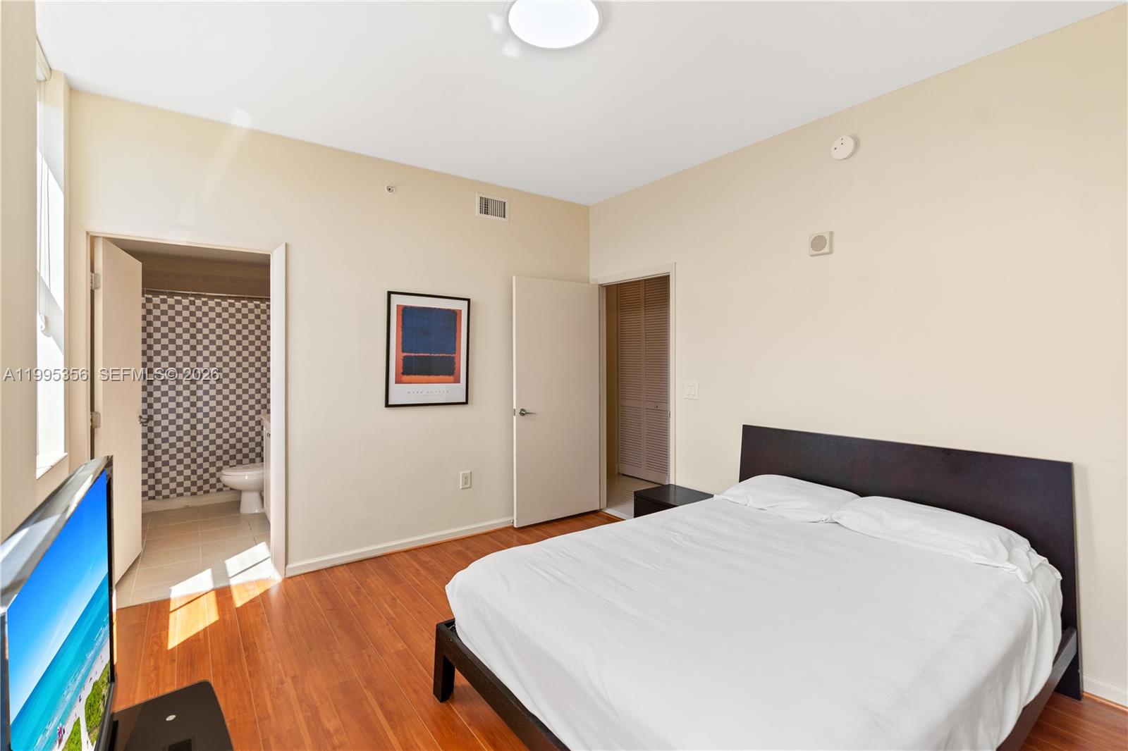 AVENTURA MARINA CONDO NUM - Residential