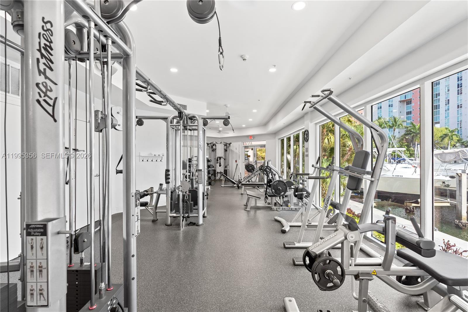 AVENTURA MARINA CONDO NUM - Residential