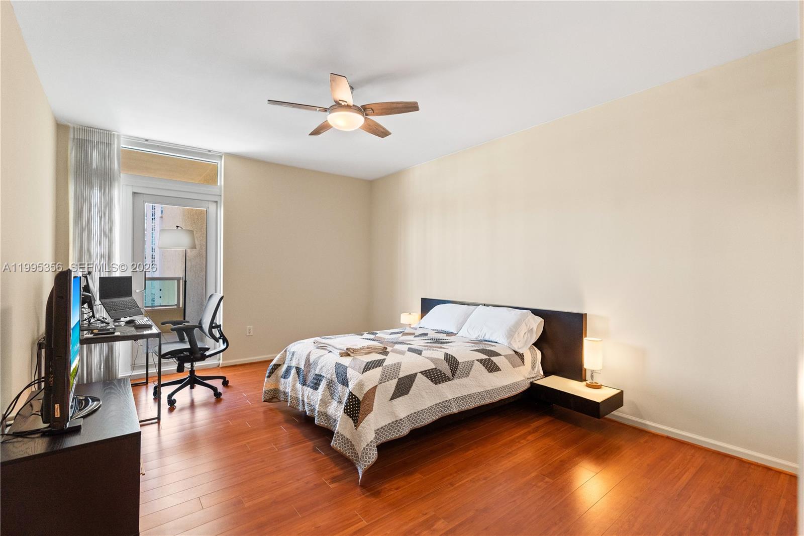 AVENTURA MARINA CONDO NUM - Residential