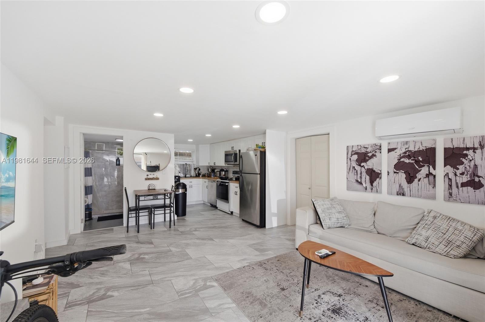 COTTAGE VILLA TRACK - Residential Income