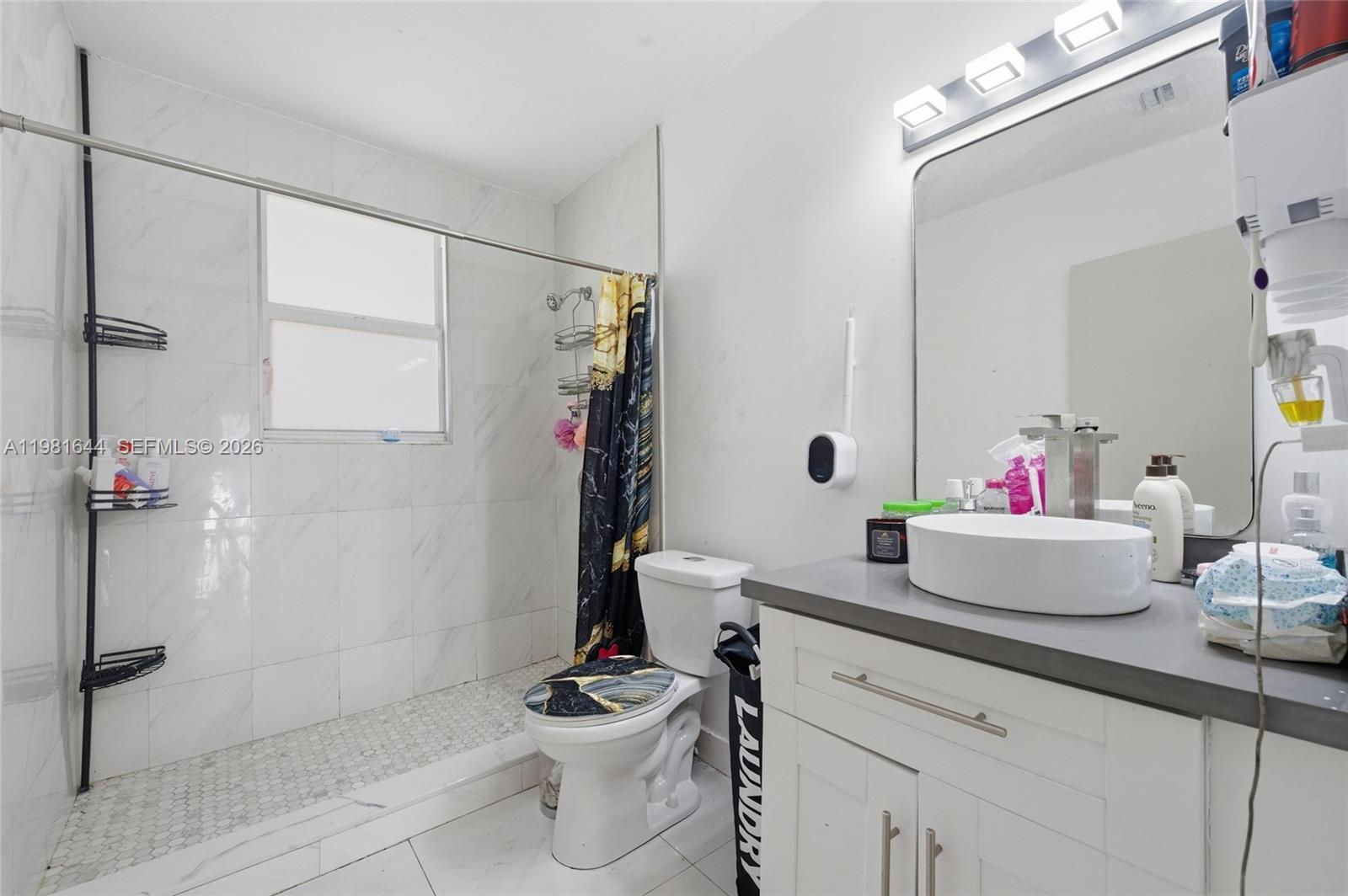 COTTAGE VILLA TRACK - Residential Income