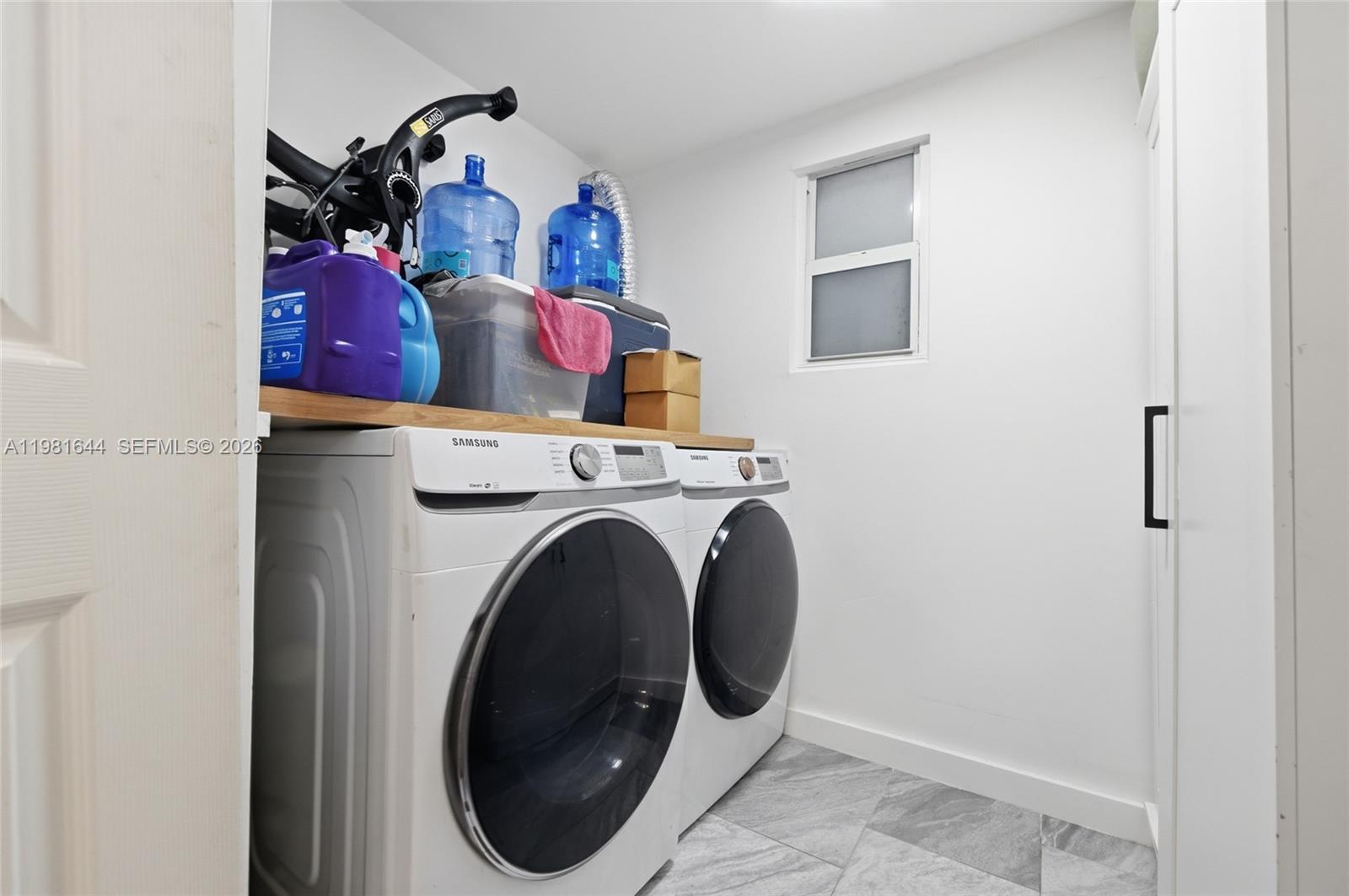 COTTAGE VILLA TRACK - Residential Income