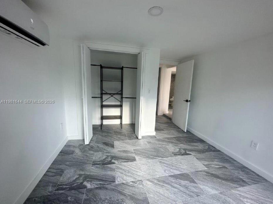 COTTAGE VILLA TRACK - Residential Income