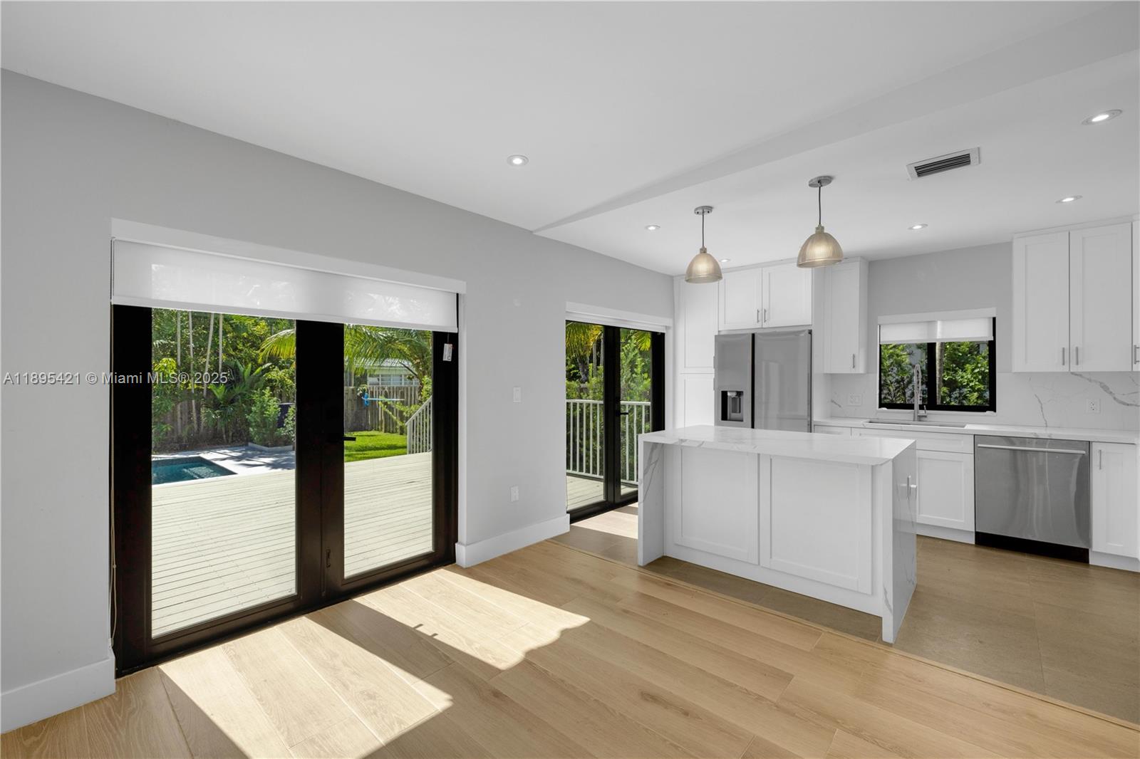 MIAMI SHORES SEC 8 REV - Residential