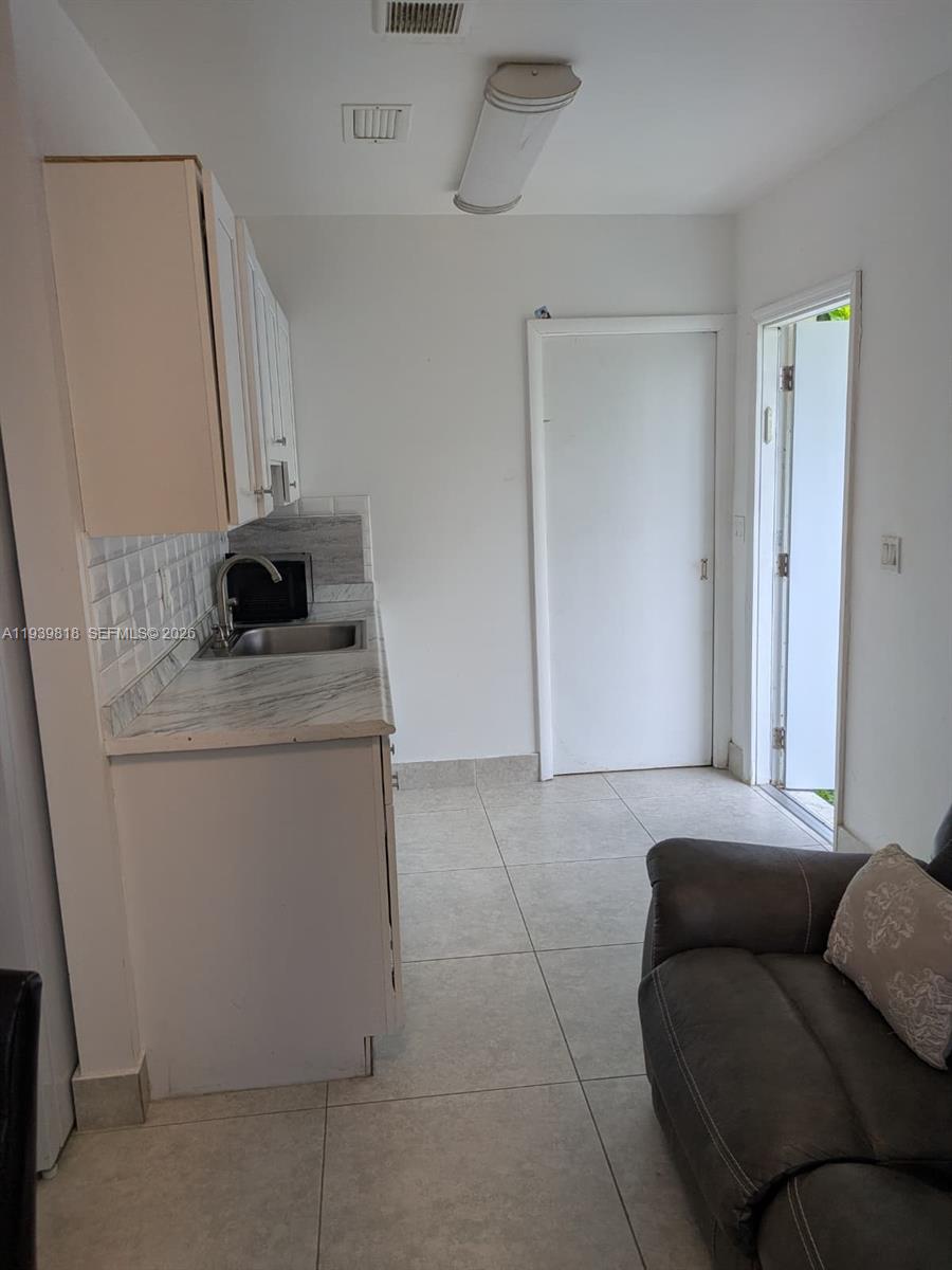 HARRIS ESTATES - Residential