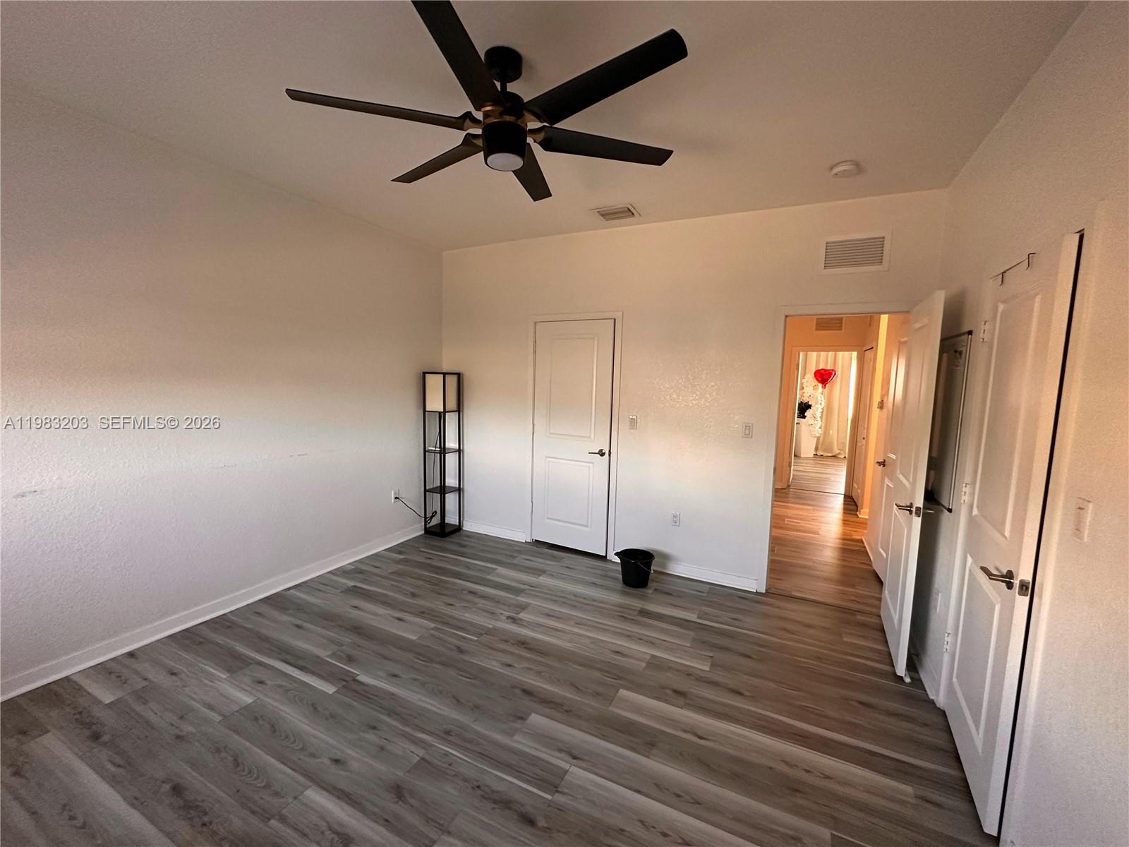 TROPICAL BREEZE TOWNHOUSE - Residential Lease