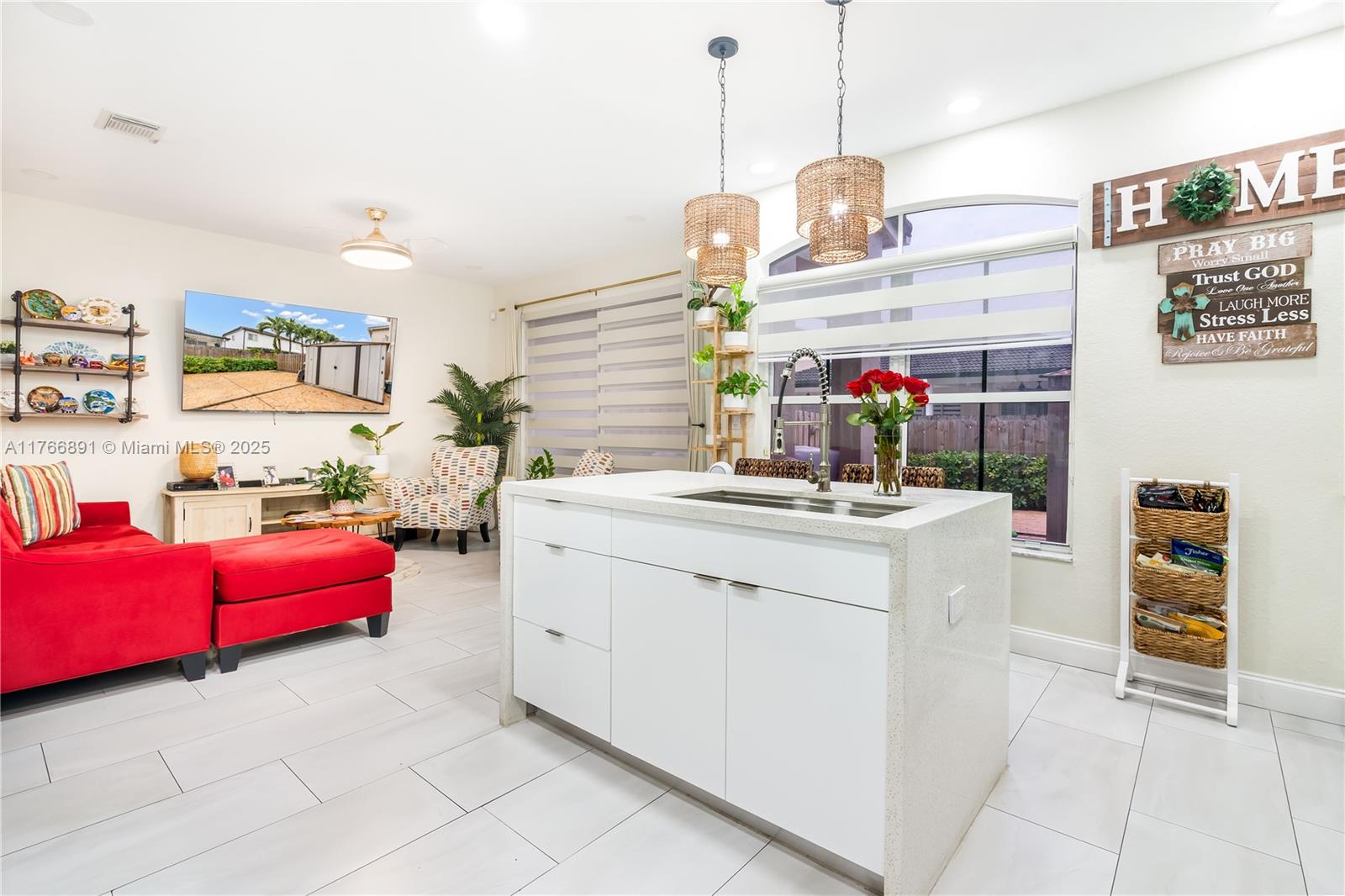 AB AT TAMIAMI TRAIL PHASE - Residential