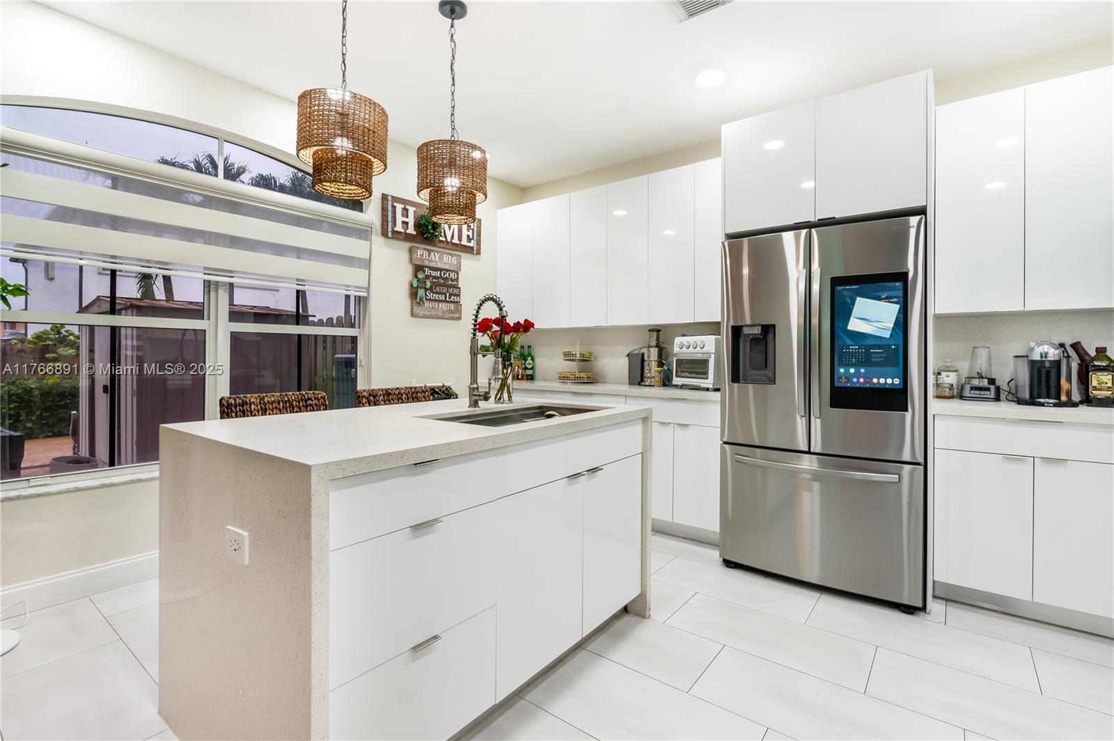 AB AT TAMIAMI TRAIL PHASE - Residential