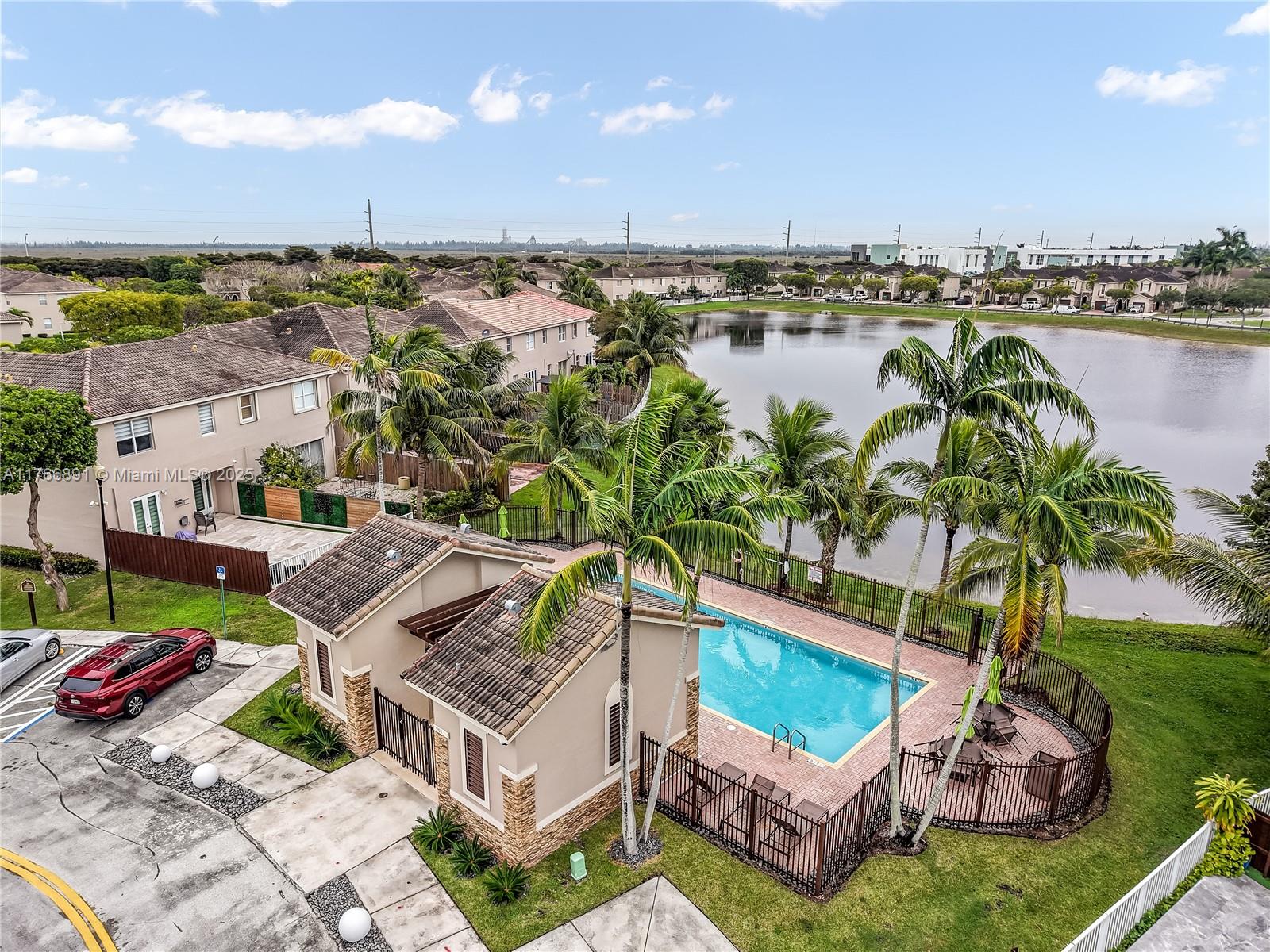 AB AT TAMIAMI TRAIL PHASE - Residential