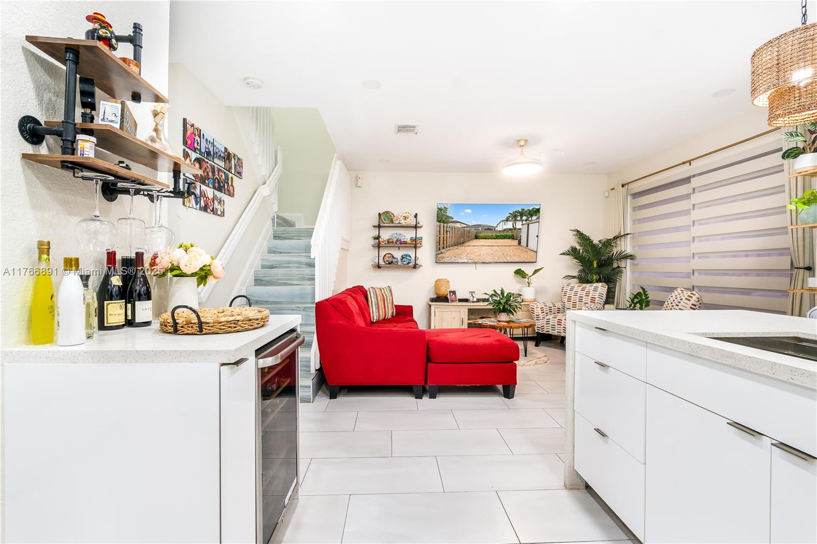 AB AT TAMIAMI TRAIL PHASE - Residential