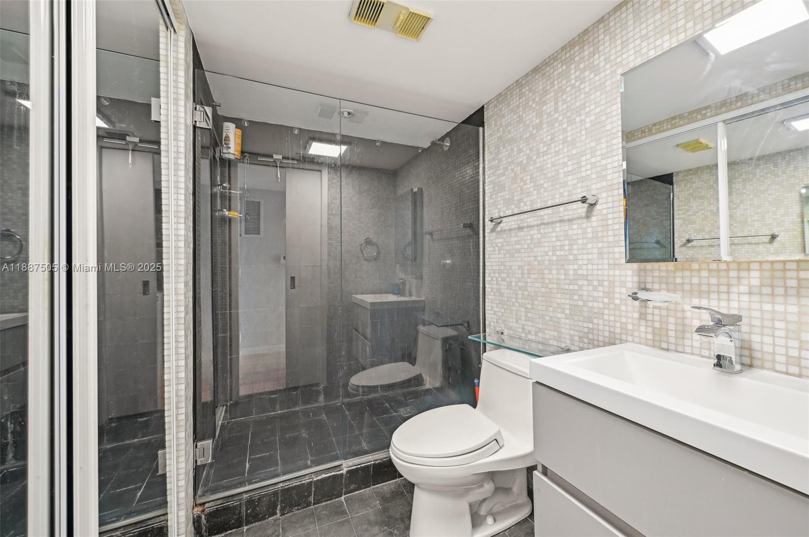 BRICKELL KEY II CONDO - Residential Lease