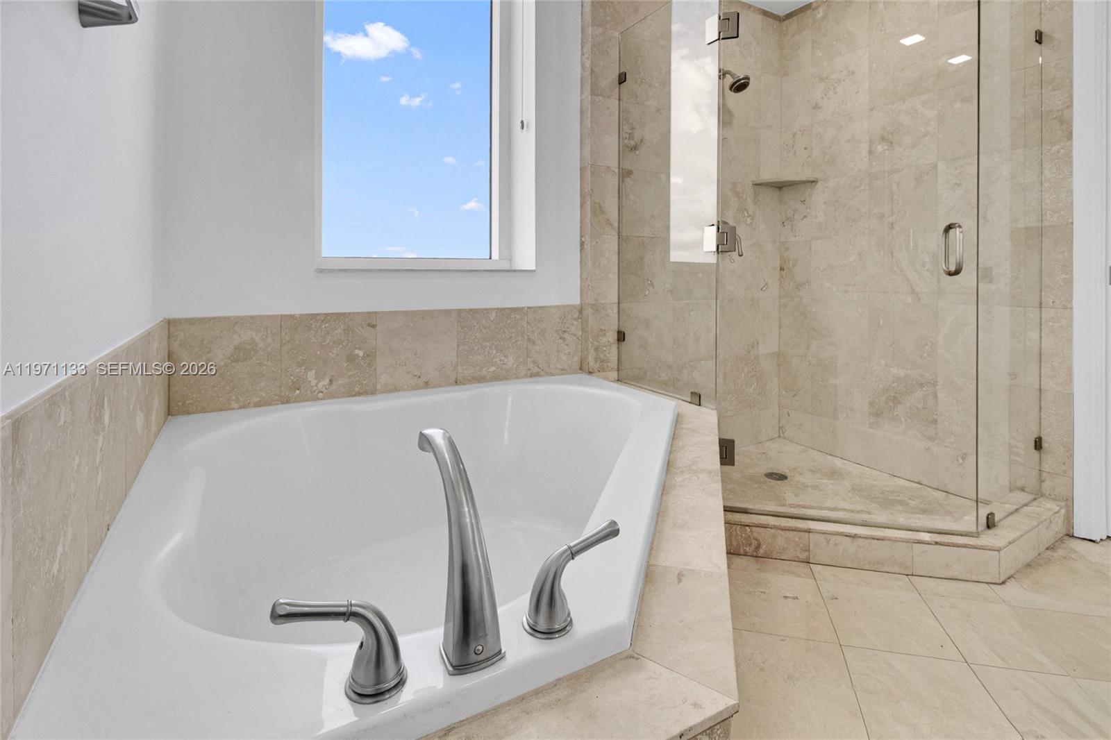 DUO CONDOMINIUM EAST - Residential