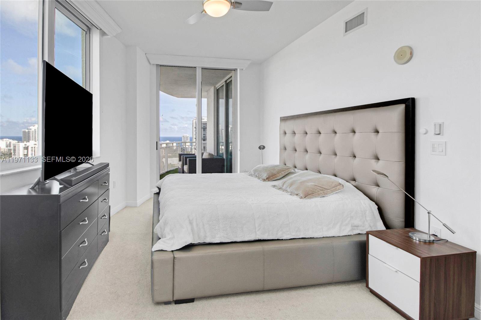 DUO CONDOMINIUM EAST - Residential