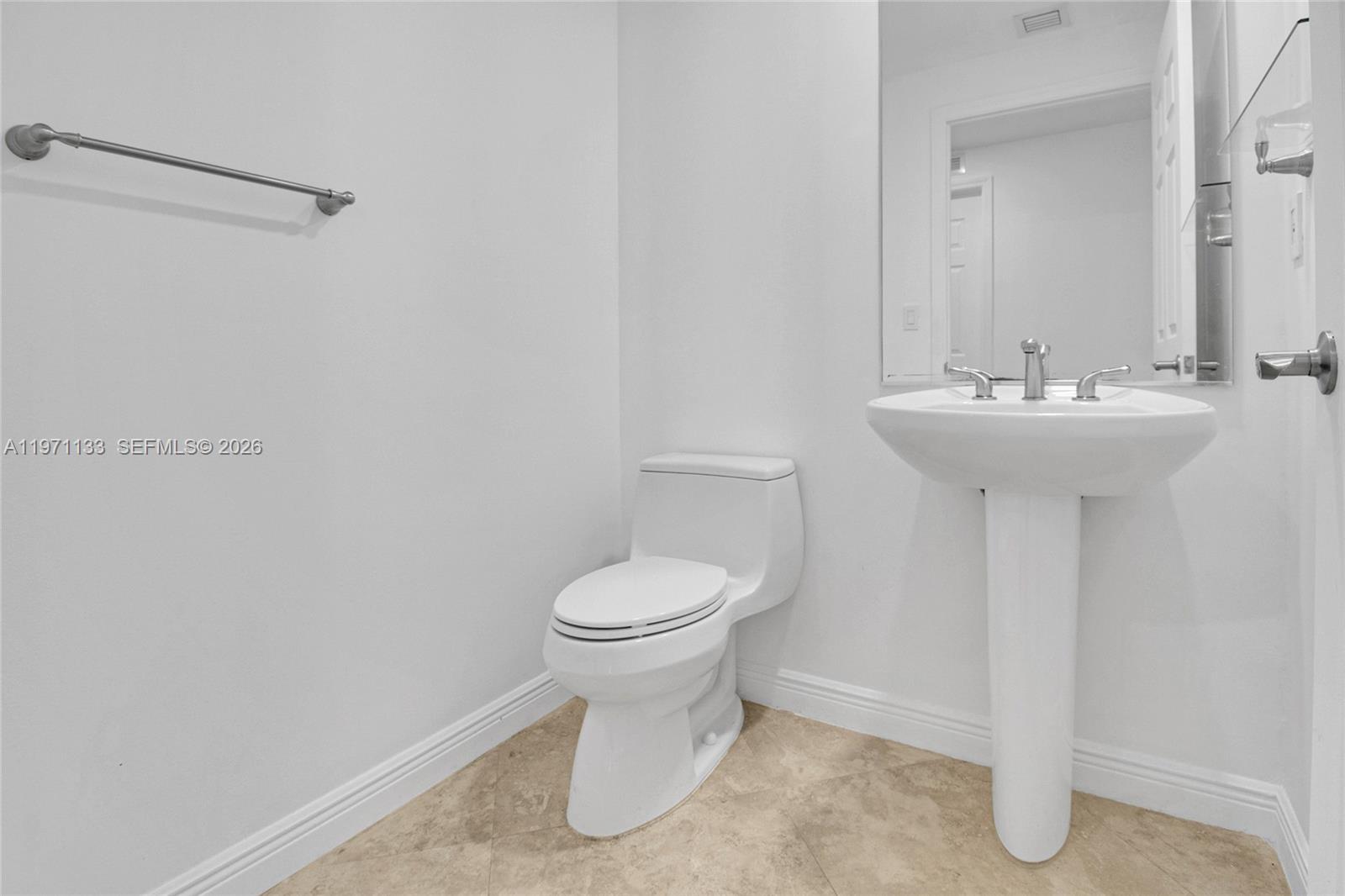 DUO CONDOMINIUM EAST - Residential