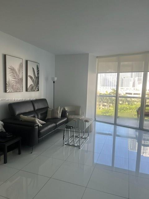 495 Brickell Ave 807