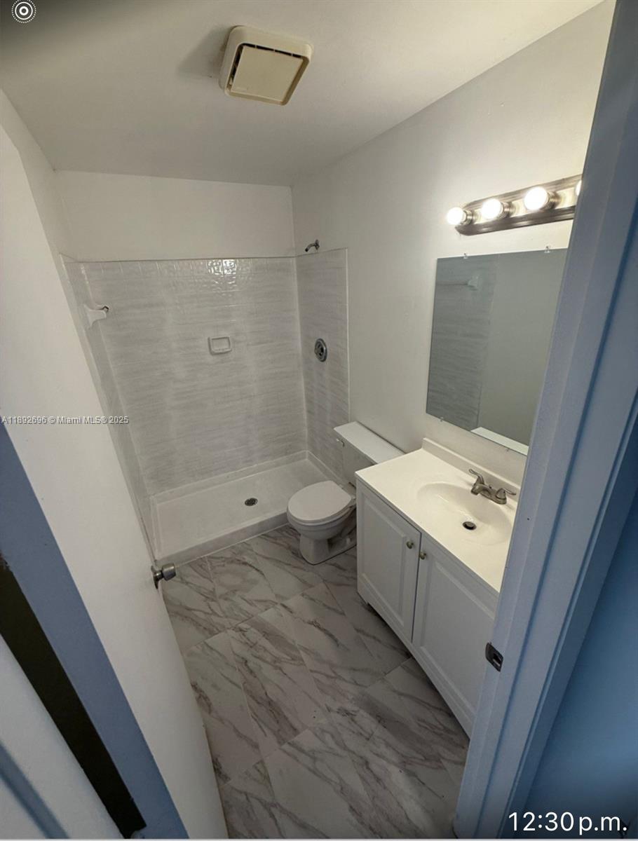 LINTON RIDGE CONDO - Residential Lease