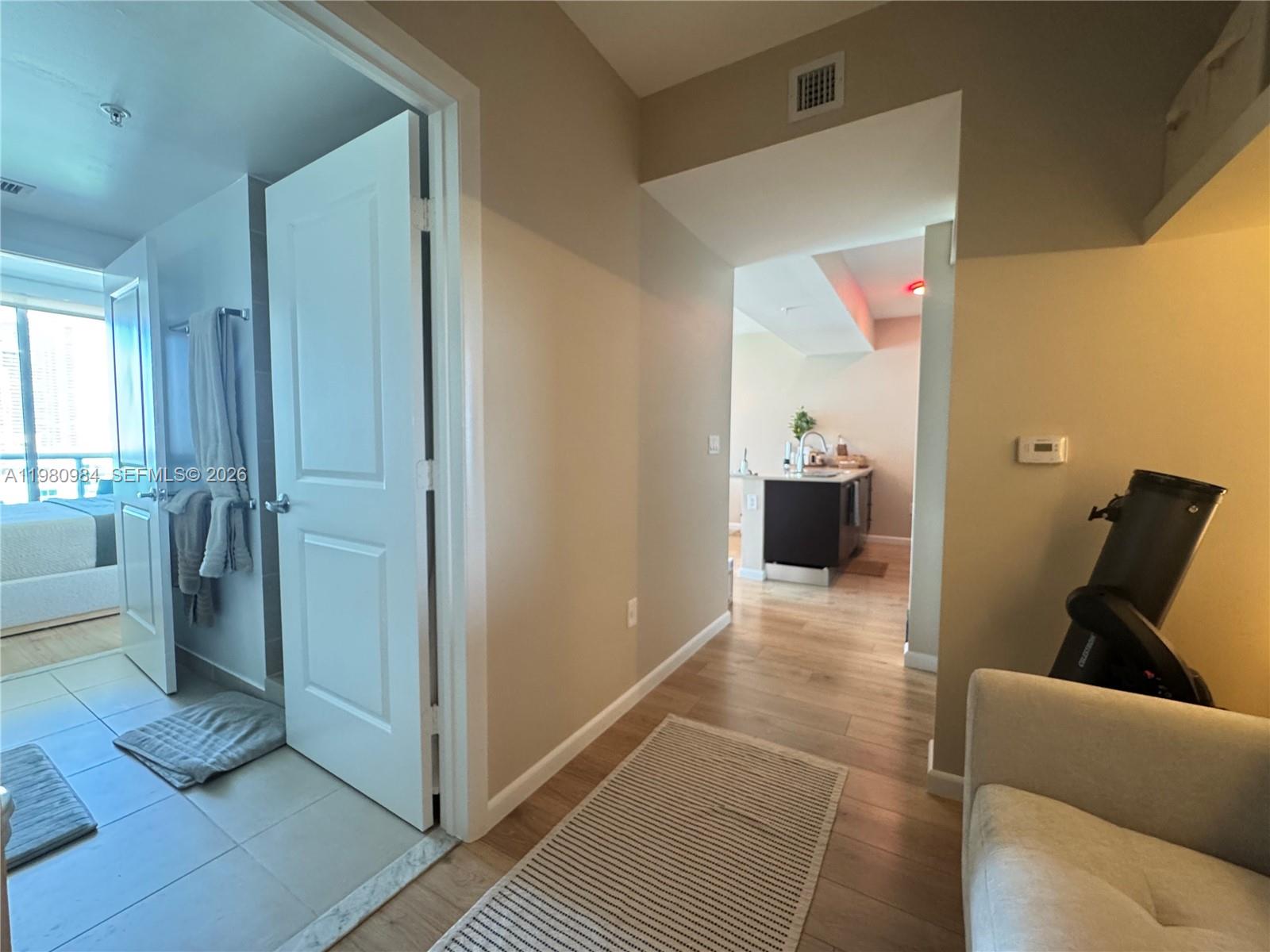 GALLERY ART CONDO - Residential Lease