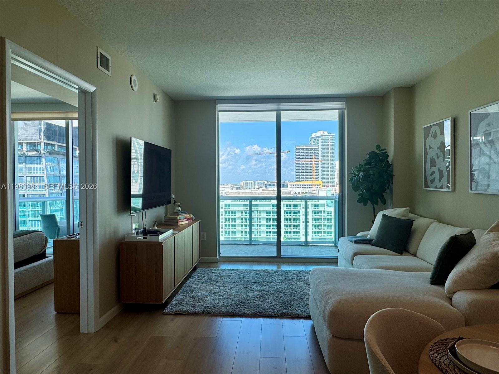 GALLERY ART CONDO - Residential Lease