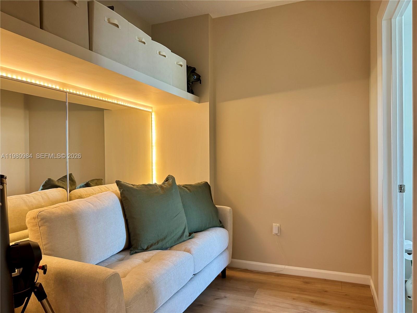 GALLERY ART CONDO - Residential Lease