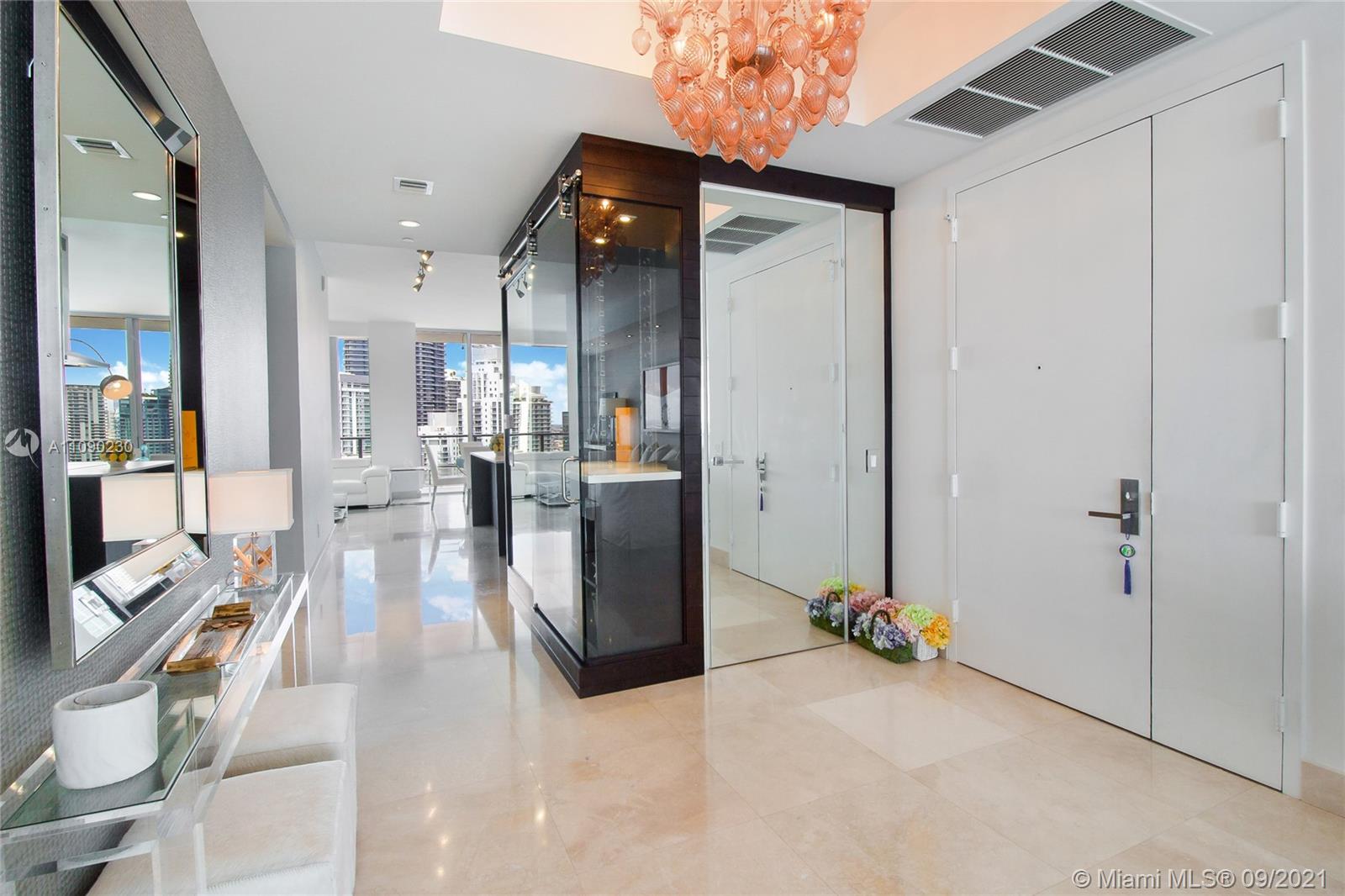BRICKELL HOUSE - Residential