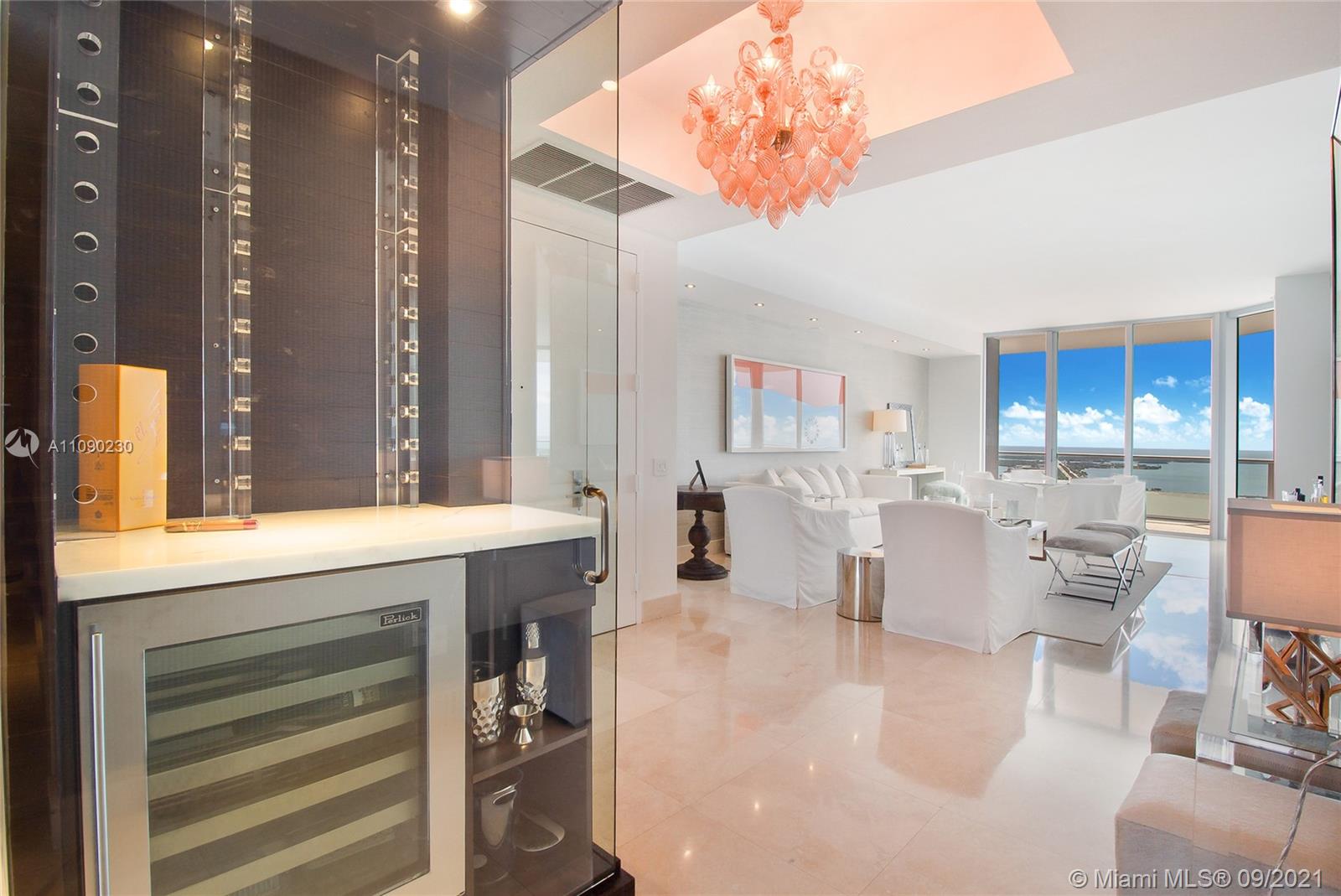 BRICKELL HOUSE - Residential