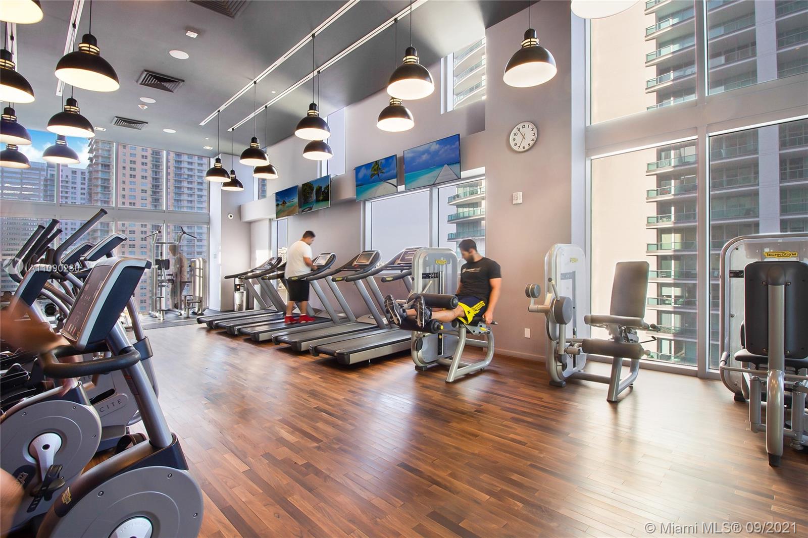 BRICKELL HOUSE - Residential