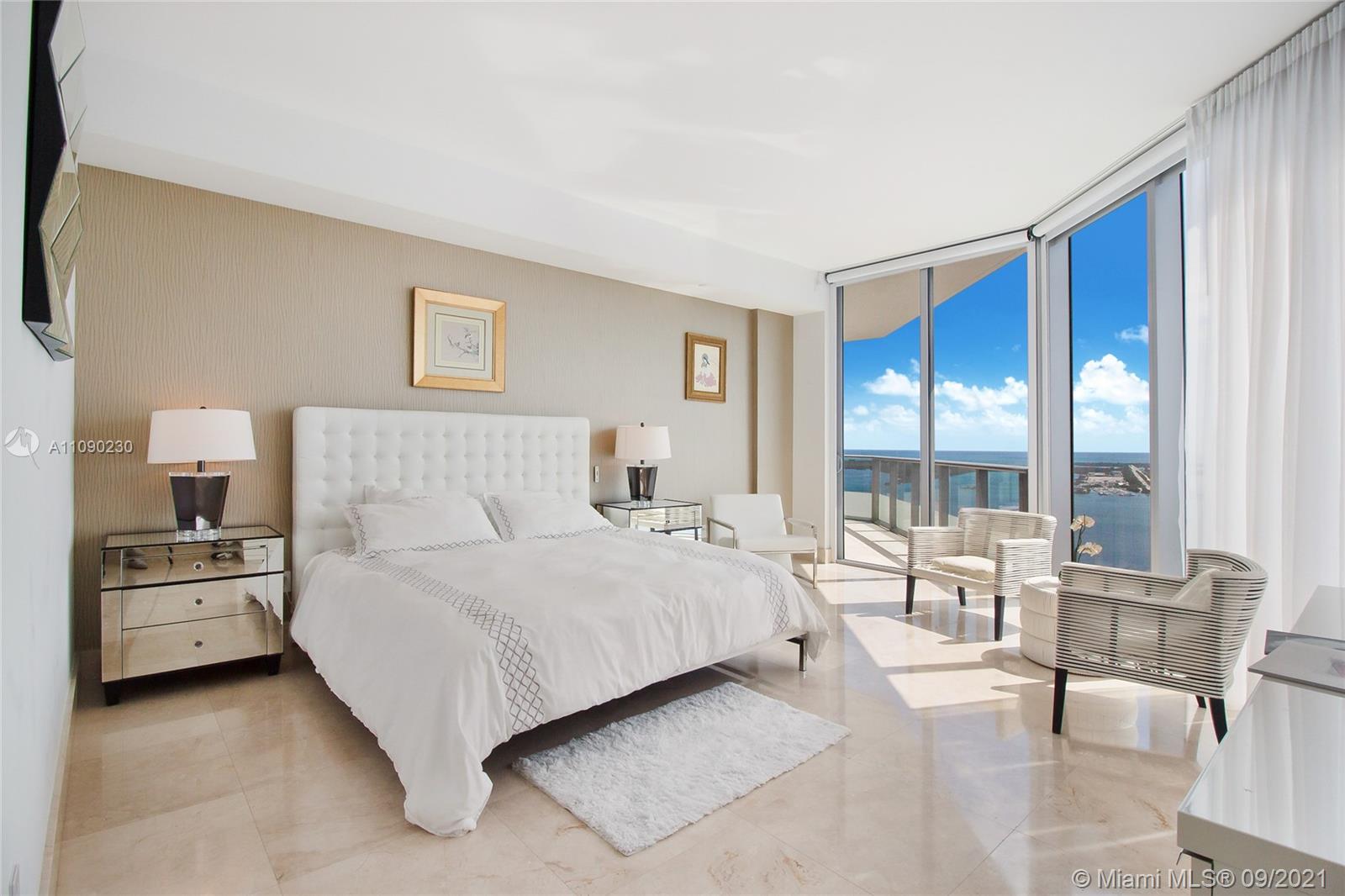 BRICKELL HOUSE - Residential