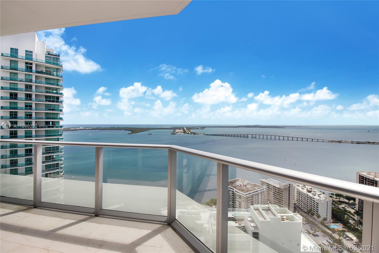BRICKELL HOUSE - Residential