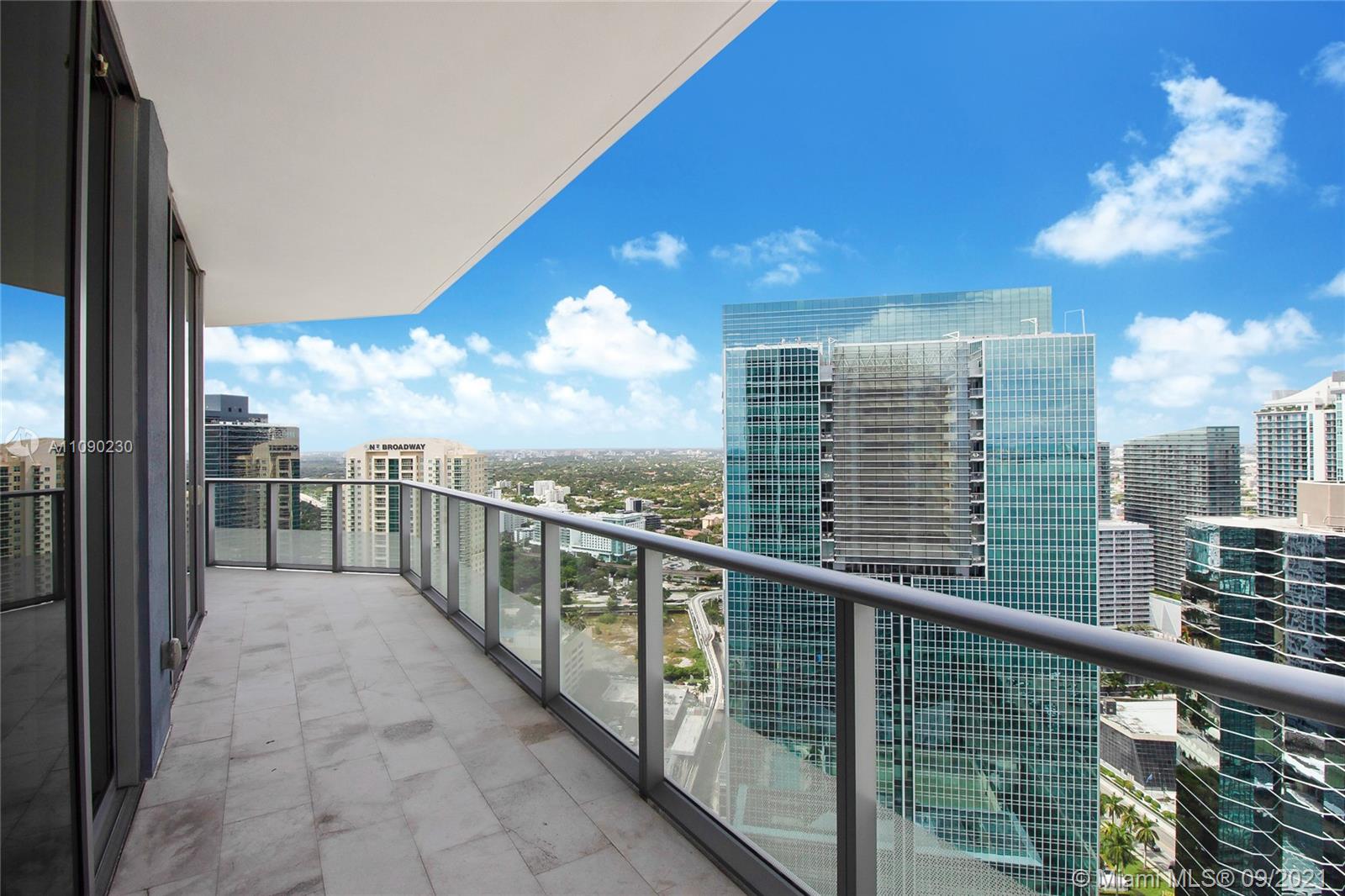 BRICKELL HOUSE - Residential