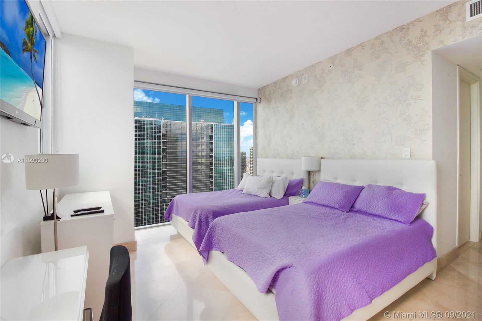 BRICKELL HOUSE - Residential