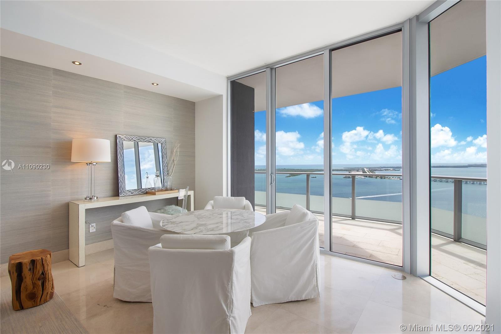 BRICKELL HOUSE - Residential